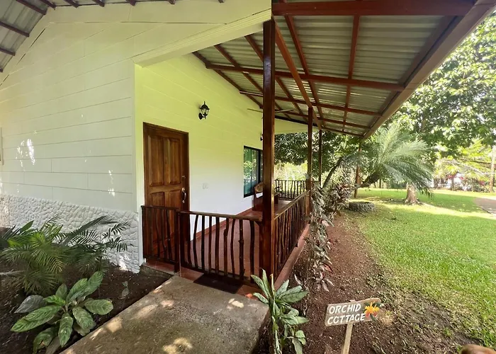 Blue Banyan Inn